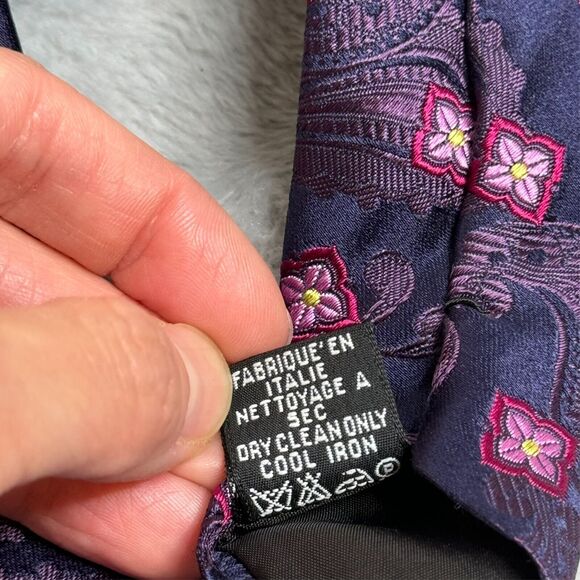 Hugo Boss Tie Mens Purple Silk Paisley Cherry Blossom Made in Italy Office Money - Picture 6 of 8